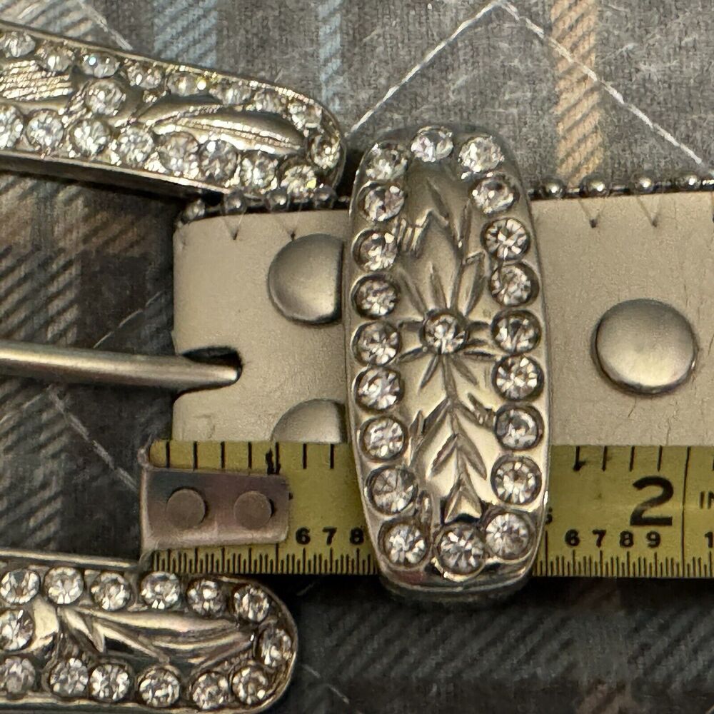 Elegant Silver and Cream Studded Belt - Picture 6 of 8